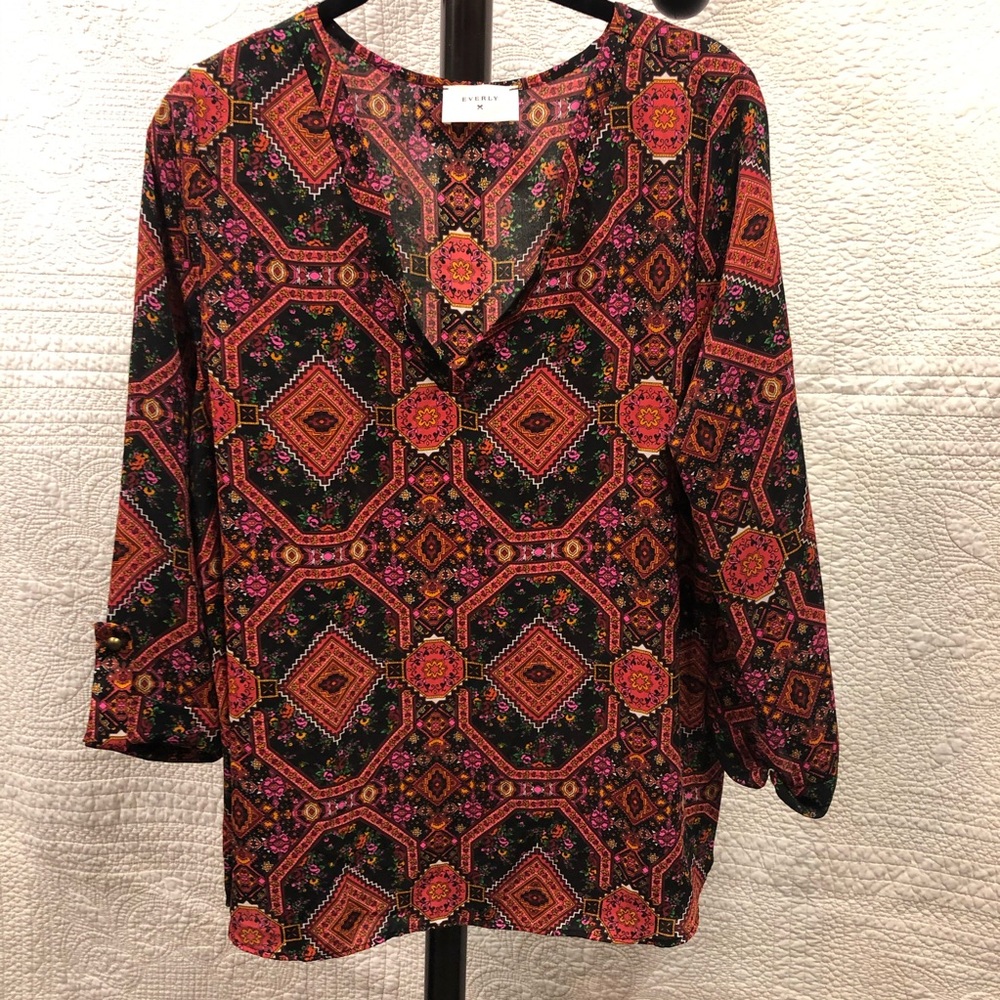 Everly Size L Print Blouse